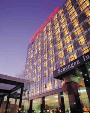 Schengen International Hotel Peking Exteriör bild